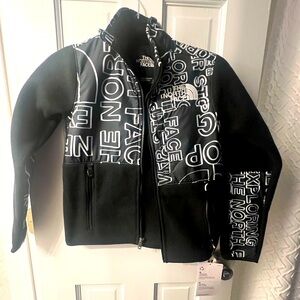 NWT boys North Face Denali size 8 medium